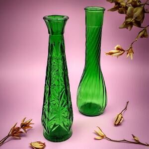 Vintage Emerald Green Glass Bud Vases Starburst And Swirl Mid Century Set Of 2